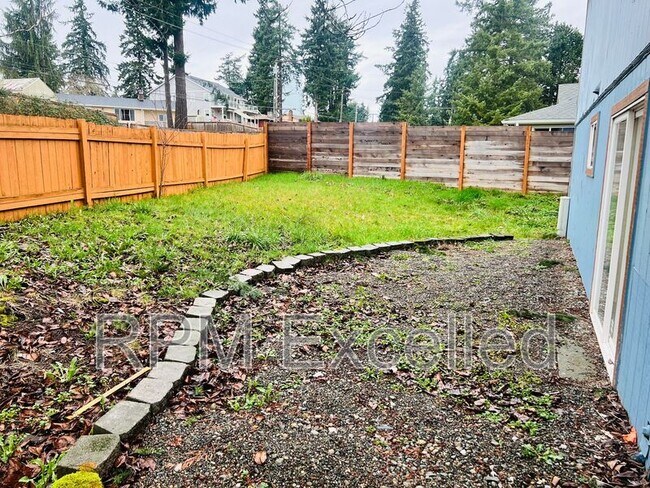 Building Photo - 2500 S 286th Pl