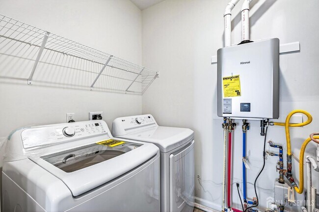 Building Photo - 507 Sadie Cir