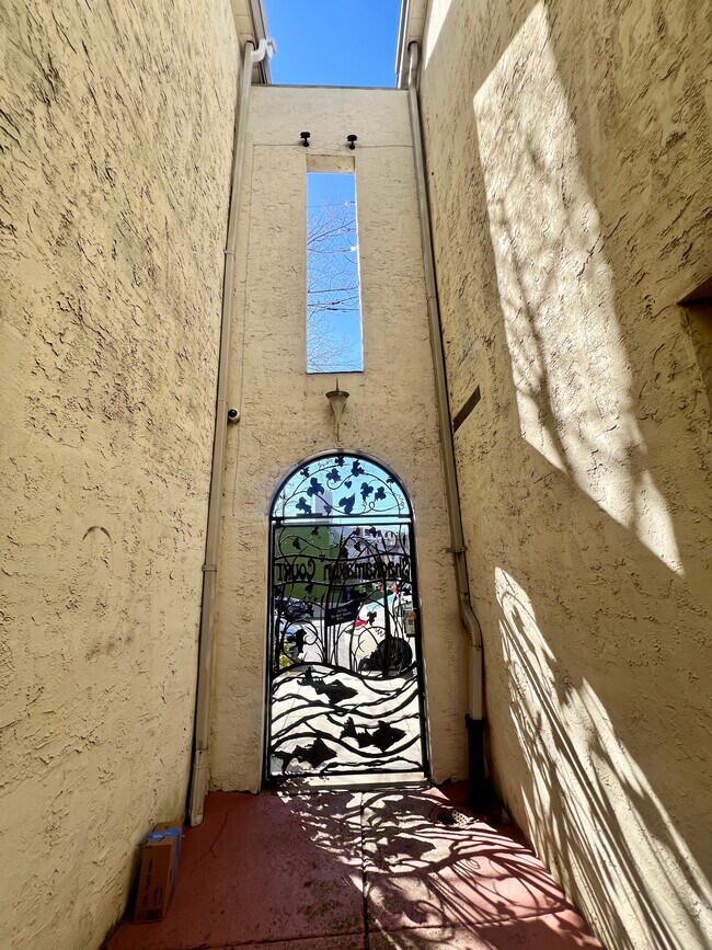 Building Photo - 1225 Shackamaxon St