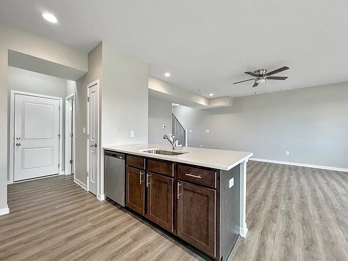 Building Photo - 5620 Buckthorne Dr