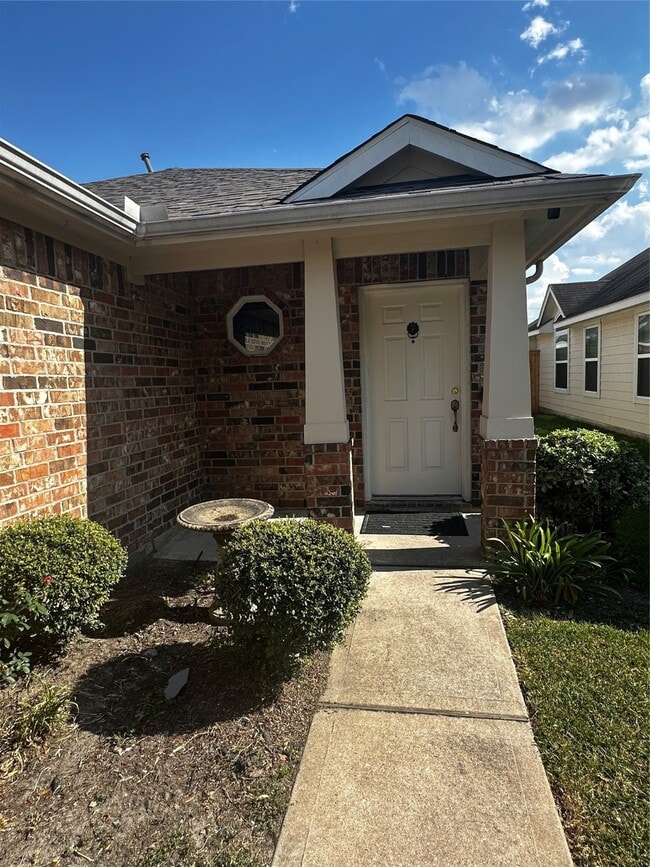 Primary Photo - 6807 Whitbourne Meadow Ln