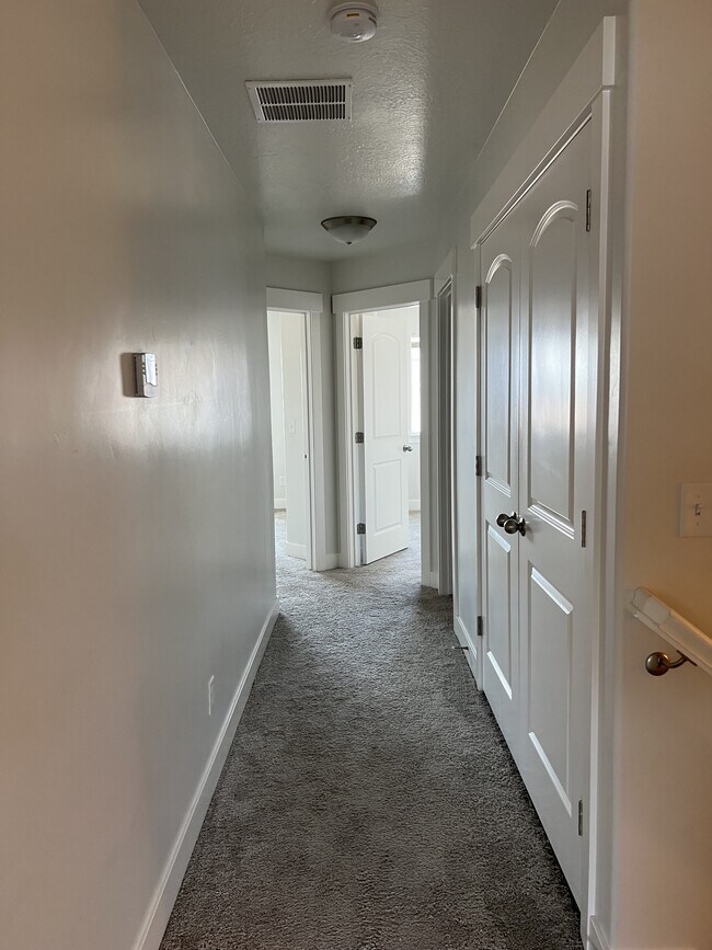 Building Photo - 3636 W 2280 N