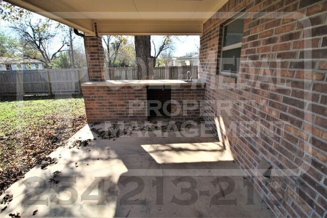 Building Photo - 1017 S 9th St