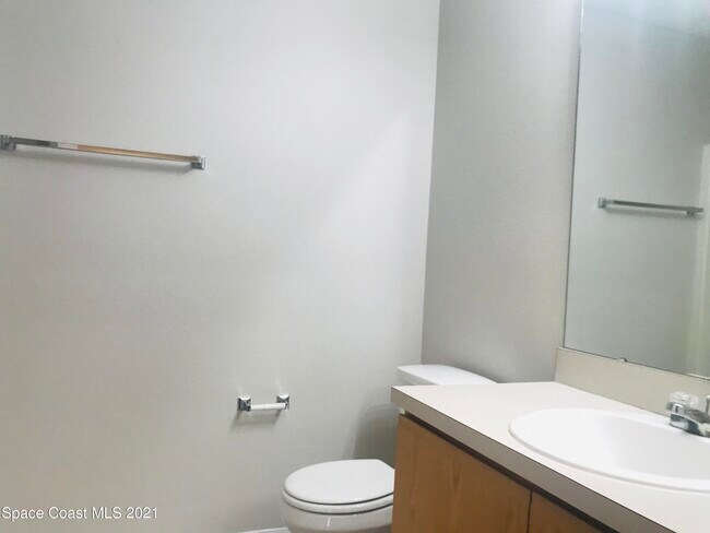 Building Photo - 2824 Maderia Cir