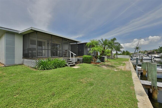 Building Photo - 1045 Apollo Beach Blvd