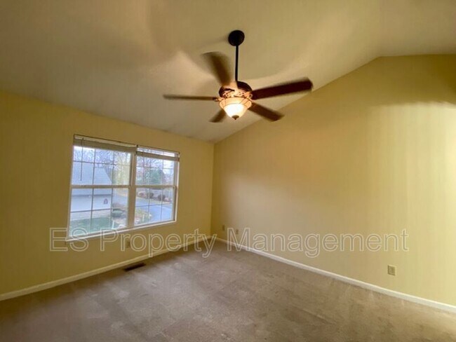 Building Photo - 6141 Wildcat Dr