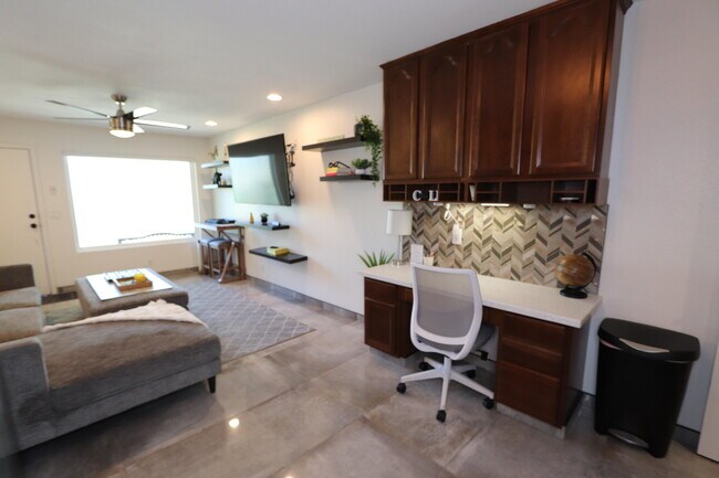 Building Photo - 9639 Spyglass Ave