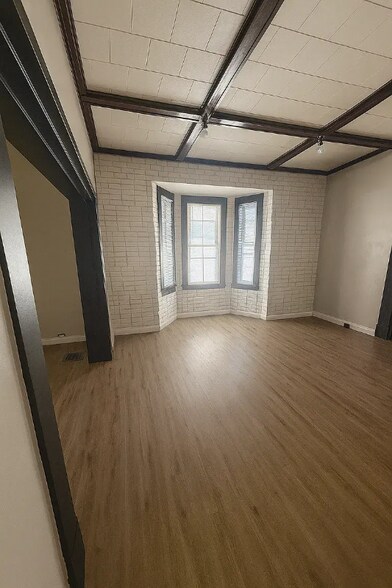 Building Photo - 3420 Alberta St