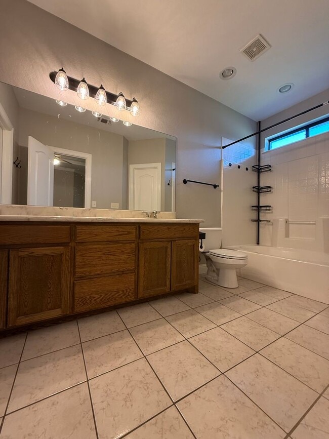 Building Photo - 1846 Sandpiper Dr
