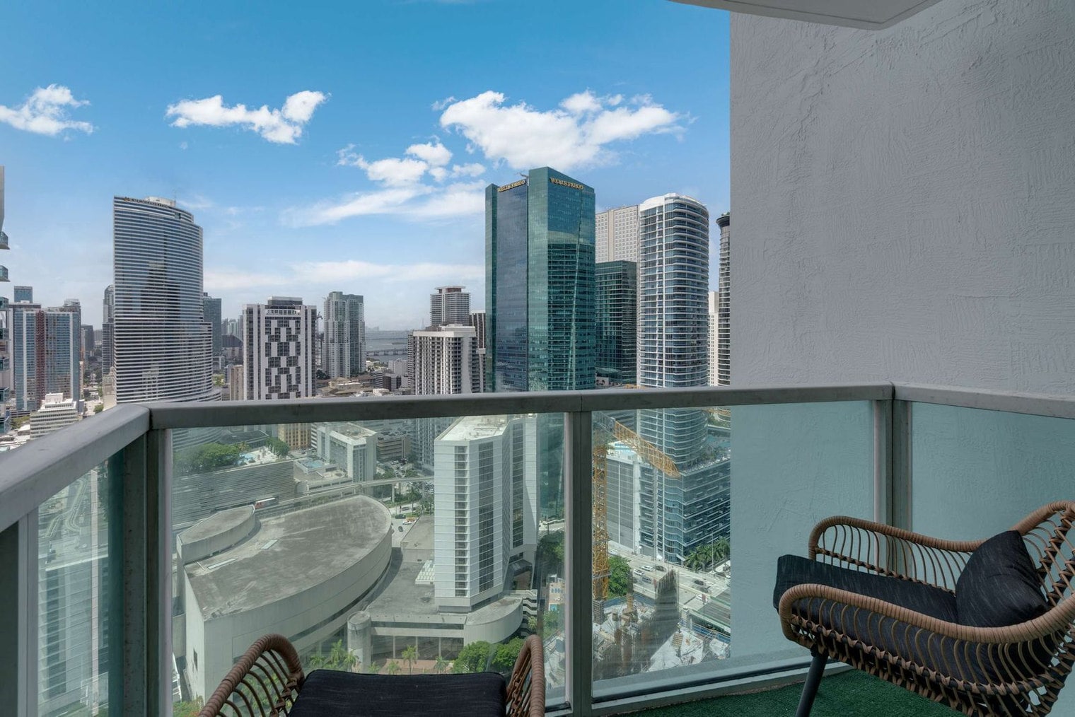 Building Photo - 41 SE 5th St