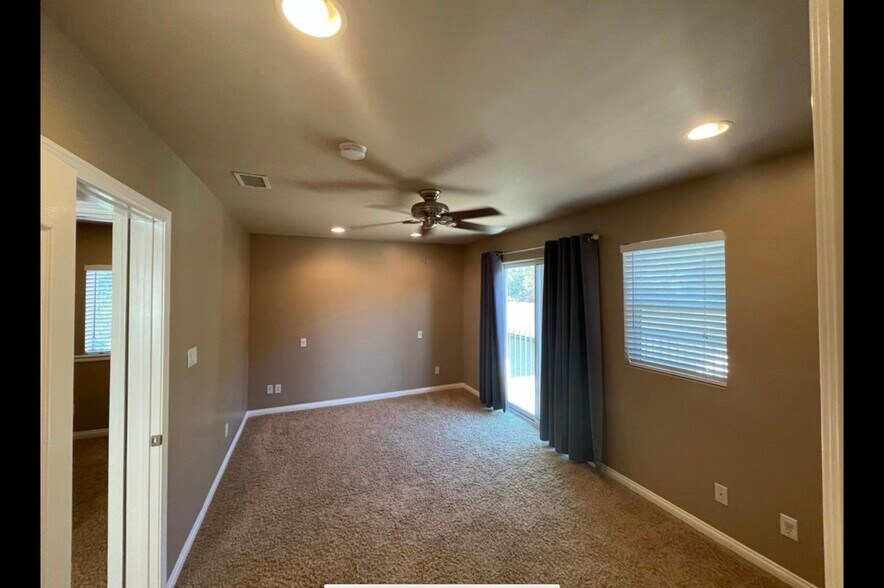 Building Photo - 5124 Glen Albyn Ln