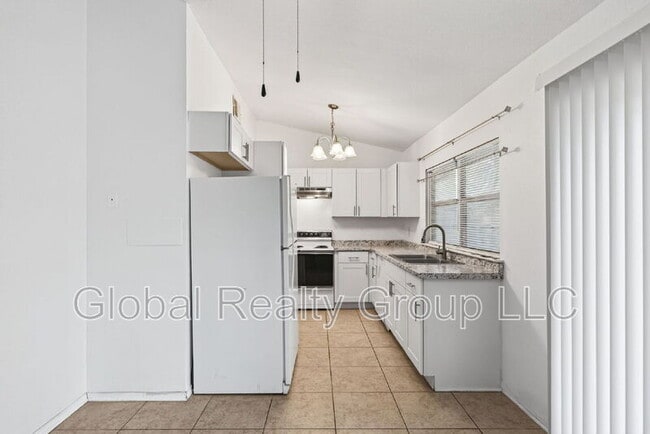 Building Photo - 7713 Narrow Pass St