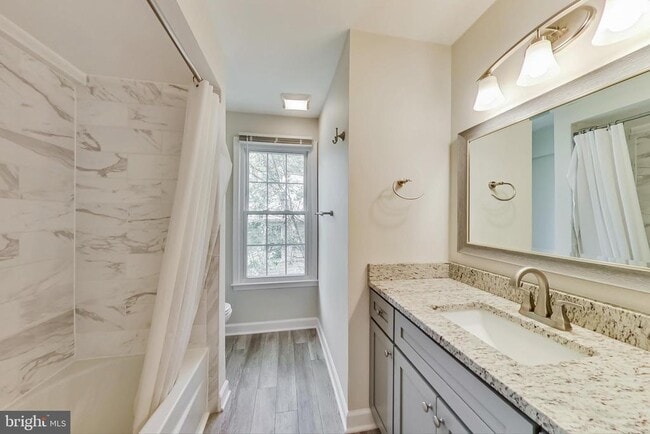 Building Photo - 12004 Montrose Village Terrace