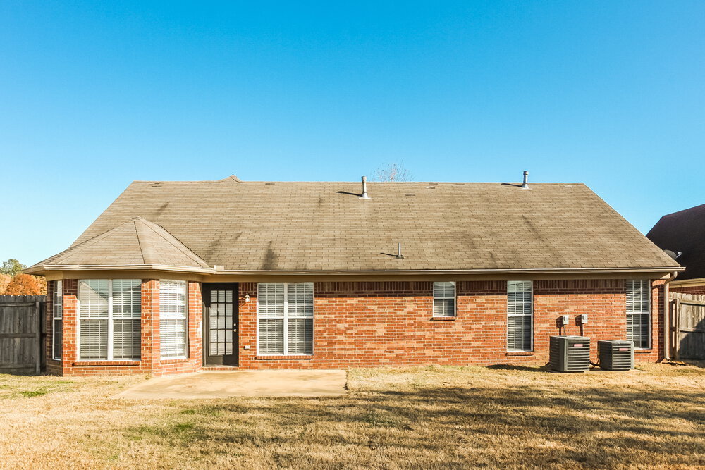 Building Photo - 6325 Sandbourne E