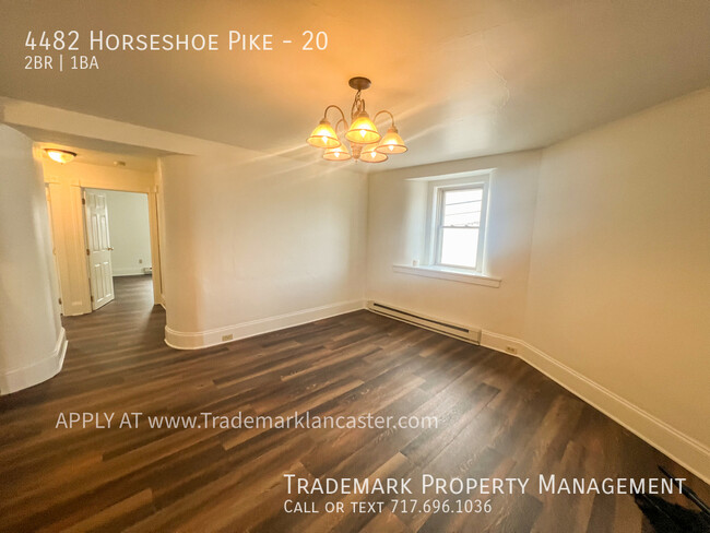 Building Photo - Spacious 2 Bedroom Apartment