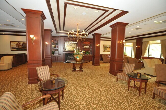 Building Photo - 7370 Orangewood Ln