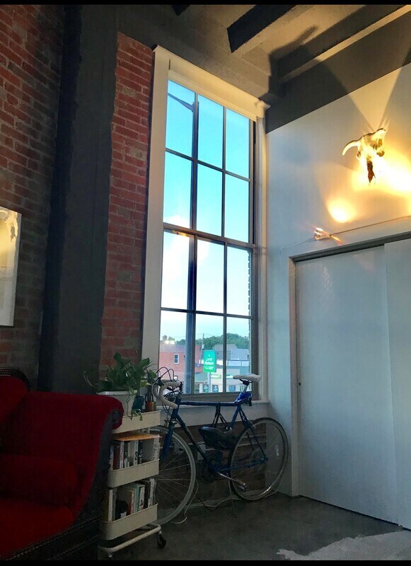 Building Photo - 3200 Gillham Rd