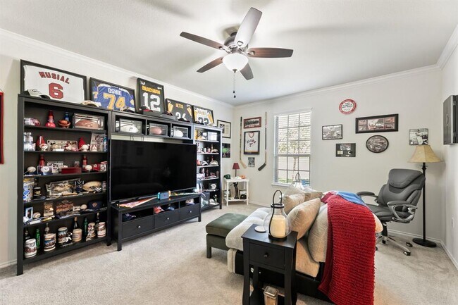 Building Photo - 6909 Bellingham Dr