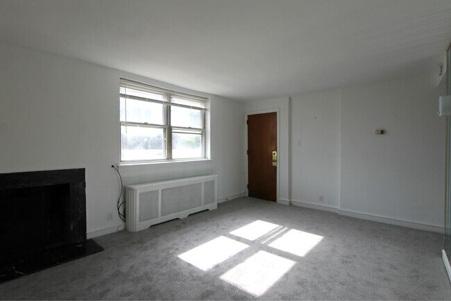 Building Photo - 6711 S Pleasant Pl