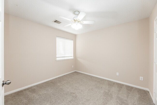 Building Photo - 25219 Spring Iris Ln