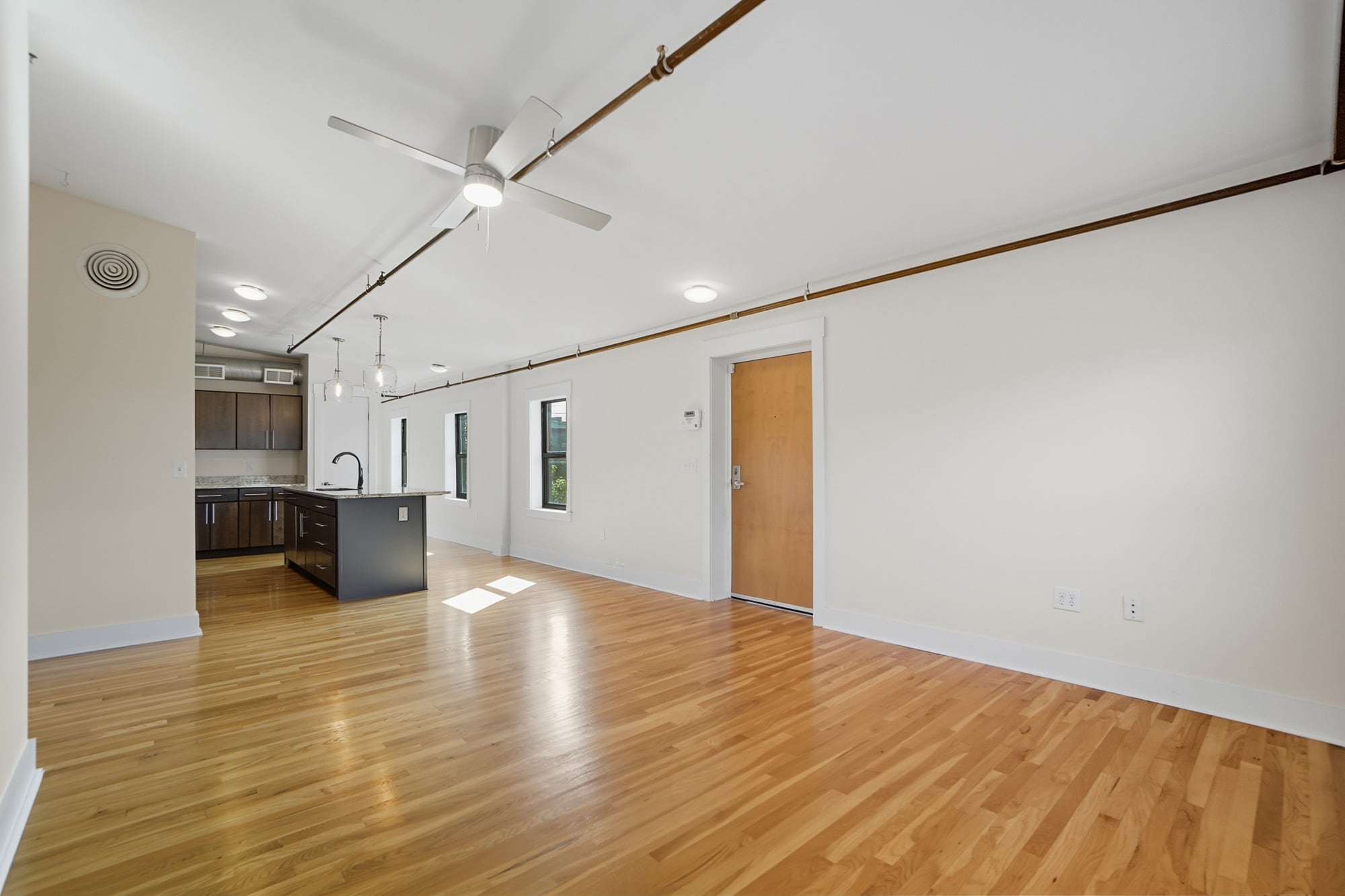 Building Photo - 1412 Republic St