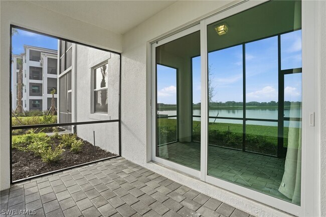 Building Photo - 15375 Grn Acrs Ave