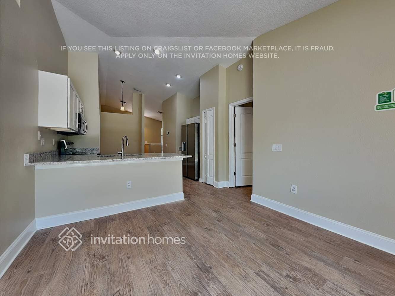 Building Photo - 3430 Golden Eagle Dr