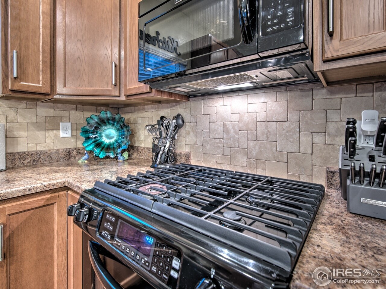 Building Photo - 1326 Bluemoon Dr