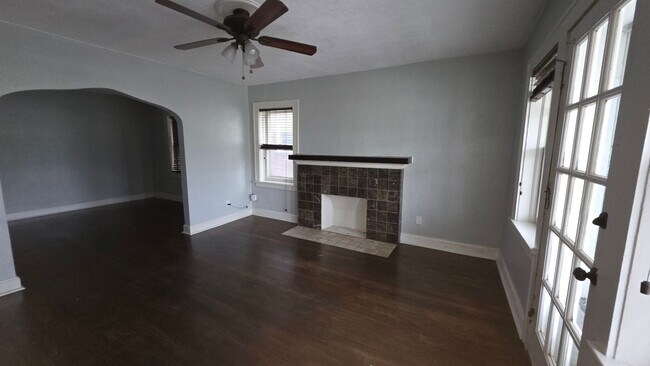 Building Photo - Beautifully Designed 2BR|1BA | Coming Soon!
