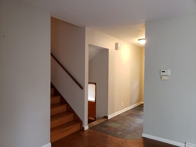 Building Photo - 4 bed / 1 bath 2 car garage home available...