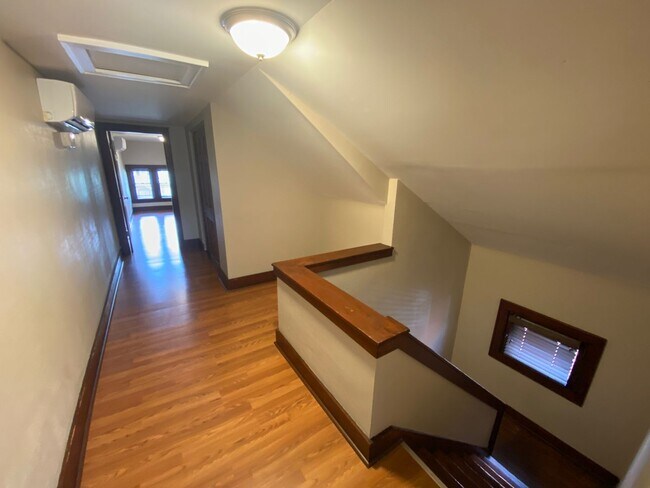 Building Photo - E 15th Ave 431-433 TNB