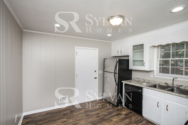 Building Photo - The Lifestyle You Deserve.