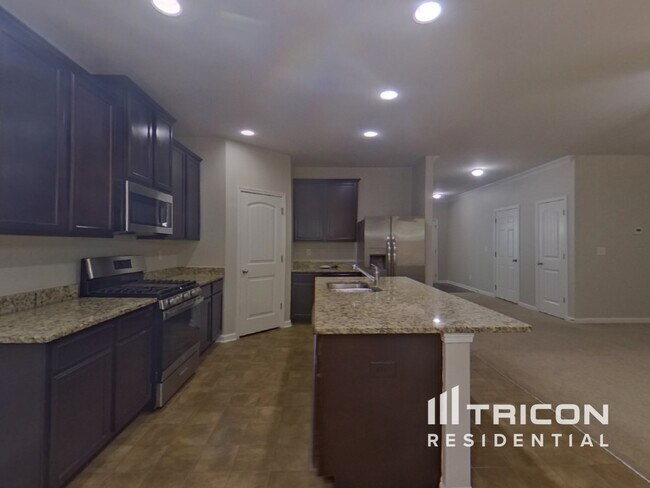 Building Photo - 64 Ledford Way
