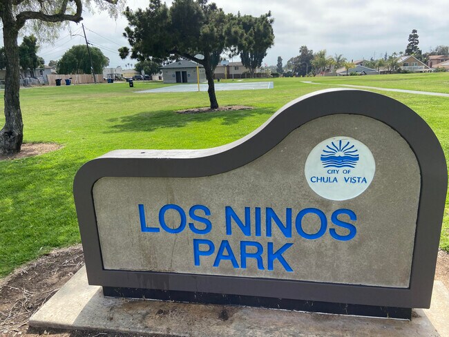 Building Photo - 1603 Sycamore Dr