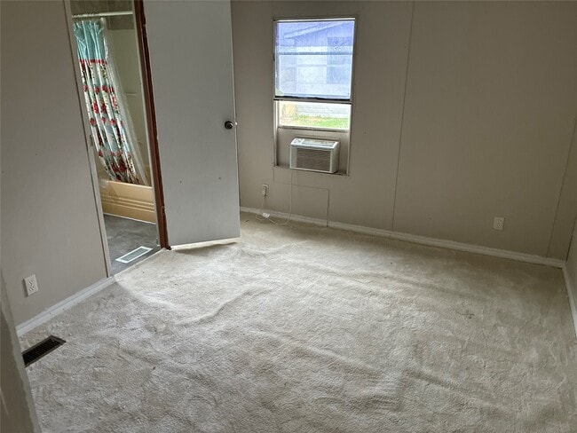 Building Photo - 6977 Leann Ln