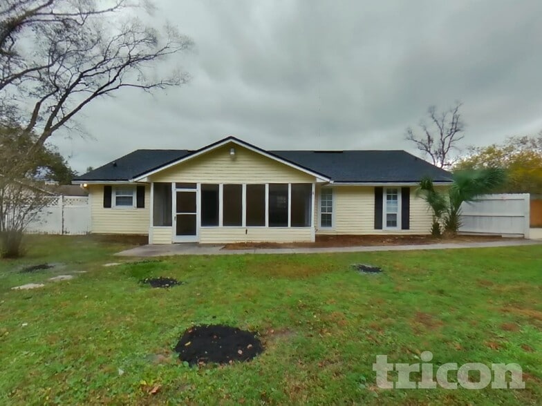 Building Photo - 1064 Lana Court