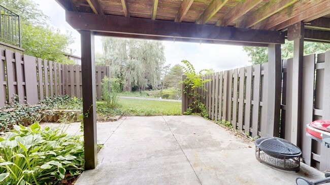Building Photo - 2609 Meade Ct