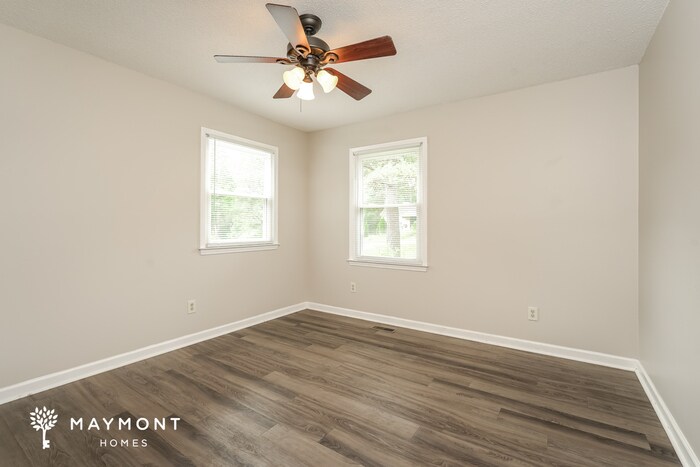 Building Photo - 2010 Glenside Dr