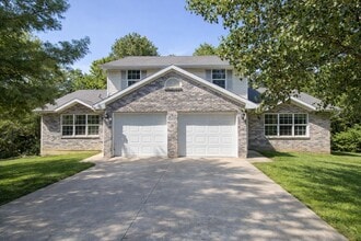 Building Photo - 1329 Valley Creek Ln