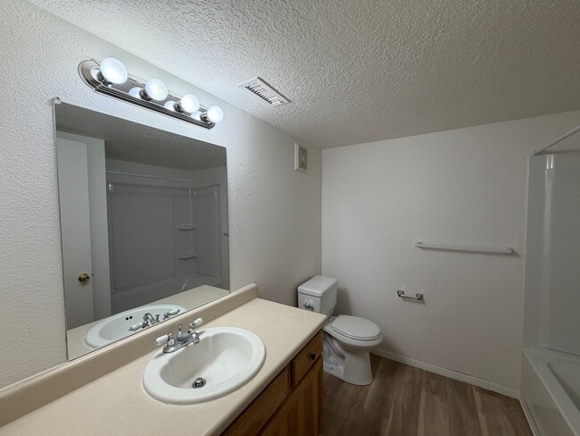 Building Photo - 3 Bedroom Single Story Home Available Near Unser Blvd NW & McMahon Blvd NW!