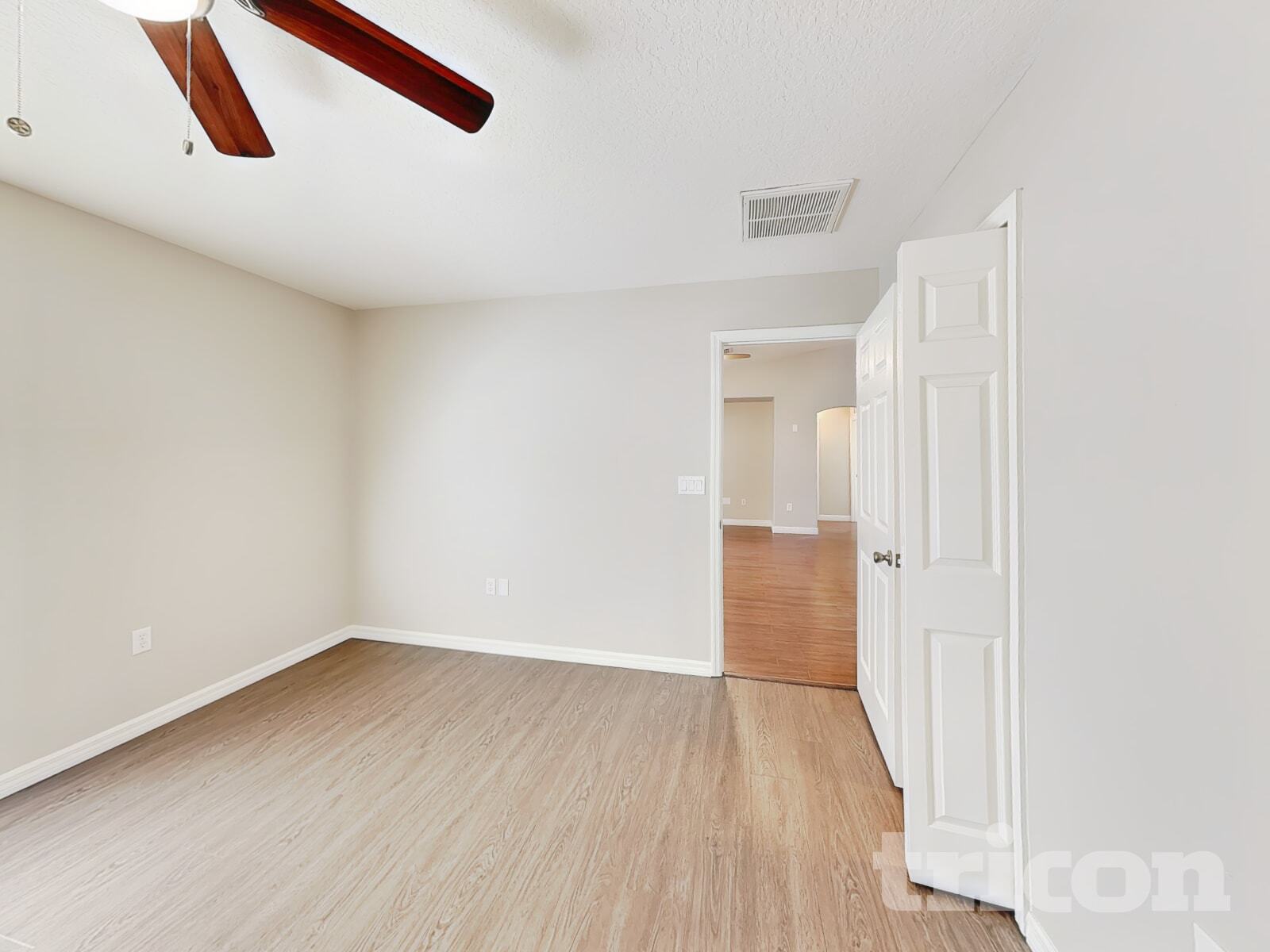 Building Photo - 2020 Nobleton Ave