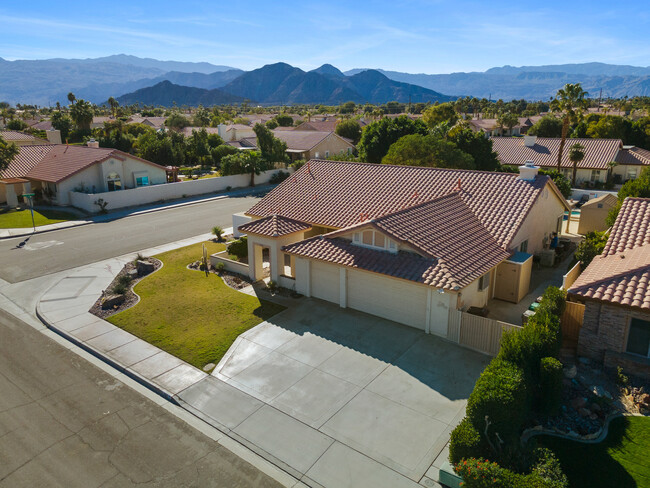 Building Photo - 44185 Camino Lavanda