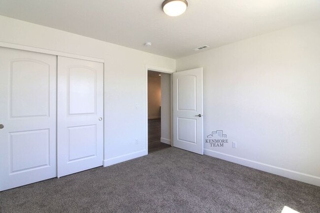 Building Photo - 5608 W 30th Ave