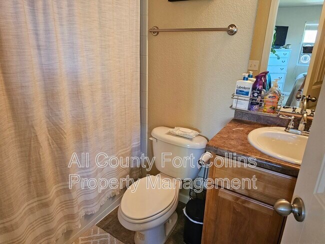 Building Photo - 2257 Sopris Cir