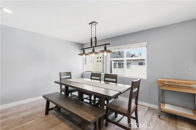 Building Photo - 116 5th Pl