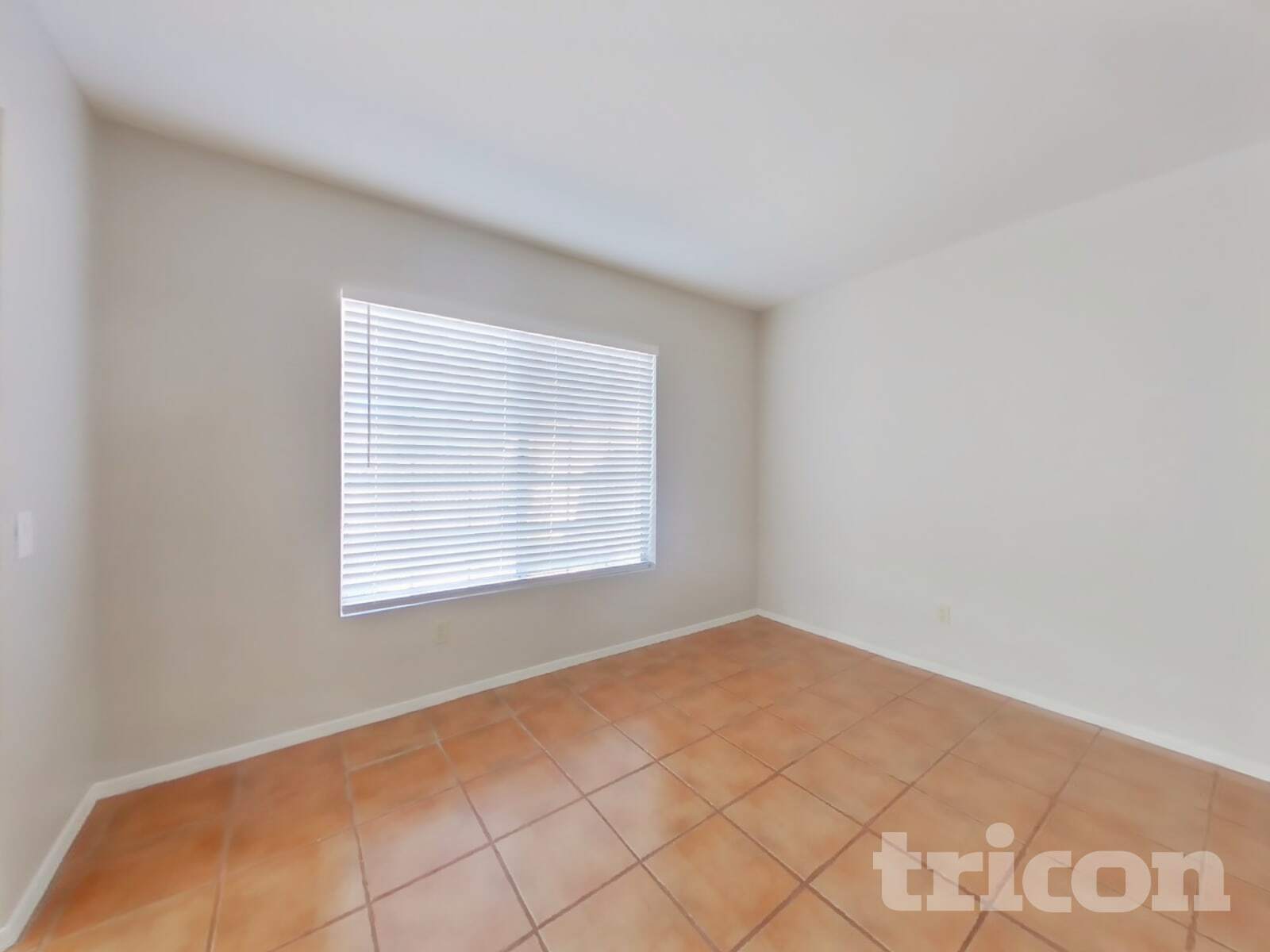 Building Photo - 17521 N 86th Ave