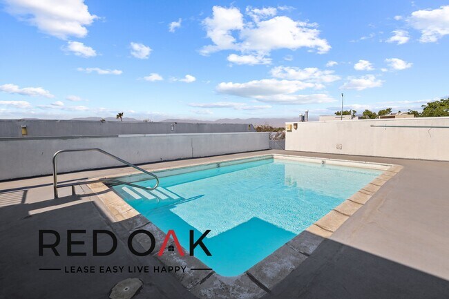 Building Photo - 8309 Cedros Ave