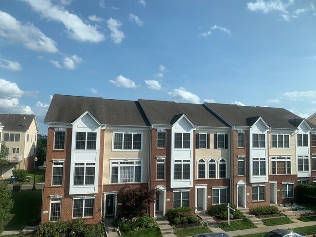 Building Photo - 25128 Neptune Terrace