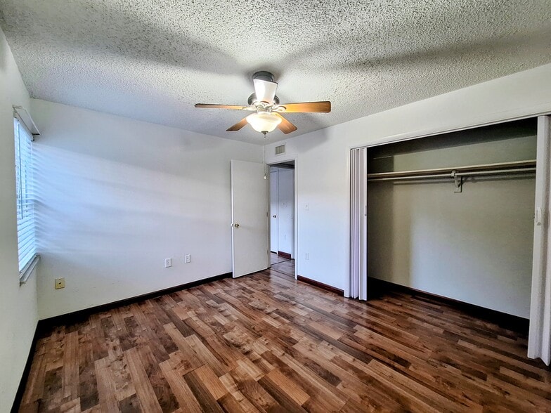 Building Photo - 700 E Airport Blvd