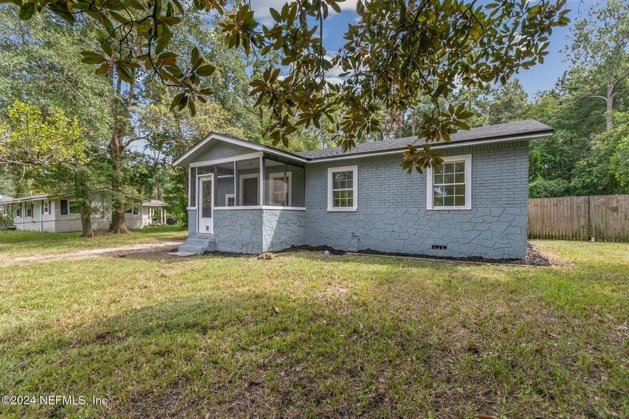 Building Photo - 7230 Melvin Rd